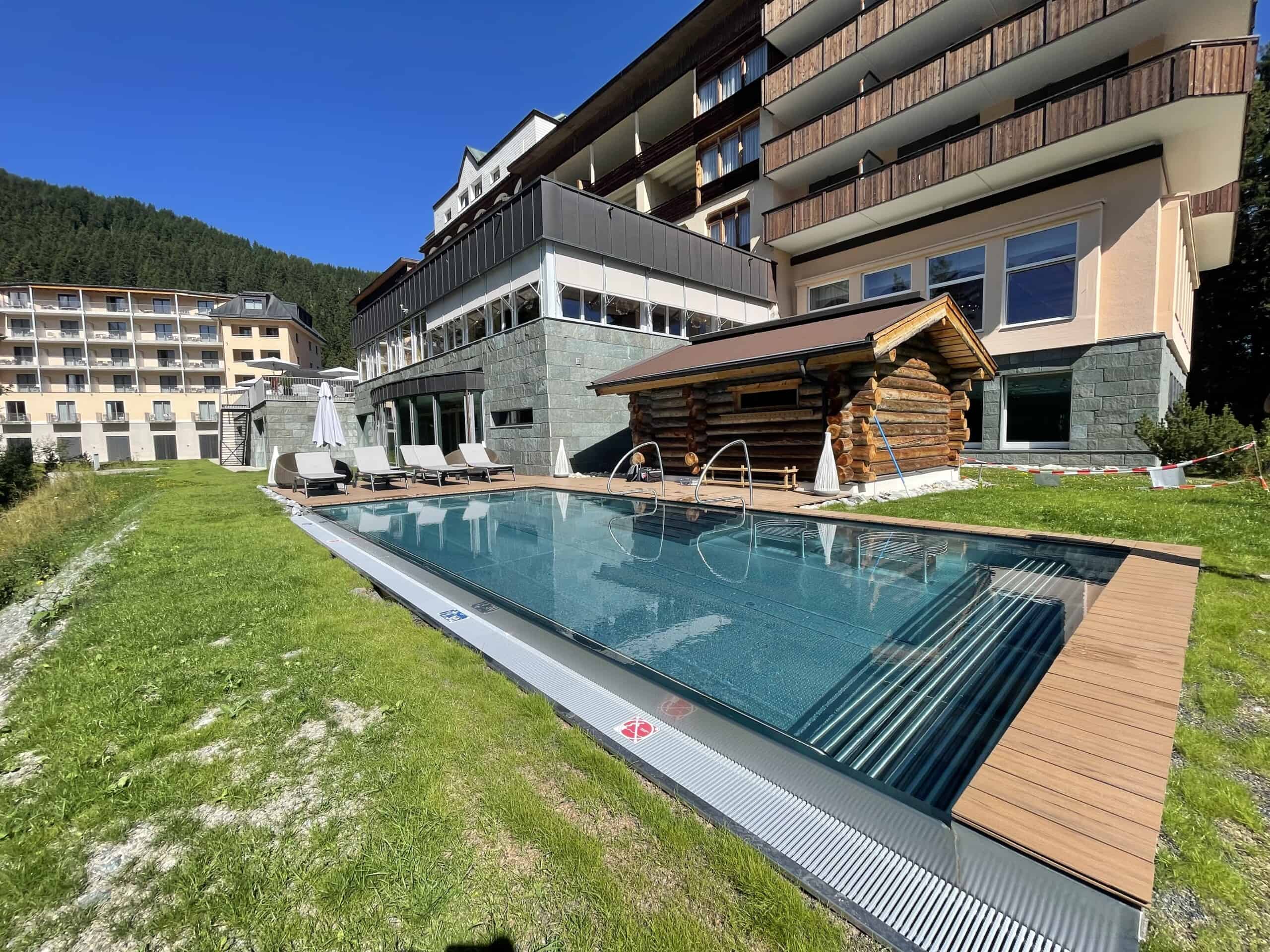 Bauprojekt für einen Edelstahl-Freibecken für das Hotel Arosa