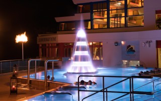 Edelstahlbecken Leukerbad Therme öffentliche Anlage